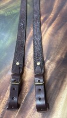 FORESTER - kožený řemen na zbraň zdobený tmavě hnědý