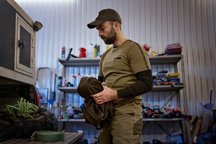 HÄRKILA - Logo band triko pánské s krátkým rukávem