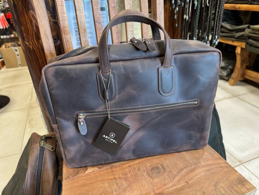 ARTIPEL - BORSA - kožené pouzdro na notebook hnědé CPD01W