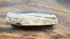 Lovecký nůž zavírací 9,5 cm s pilkou dančí paroží