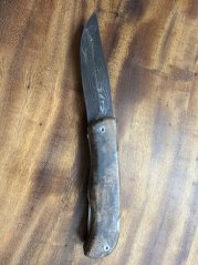 Damaškový nůž zavírací s pilkou stabilizované dřevo