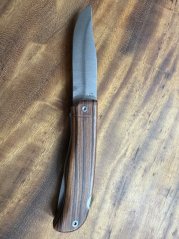 Lovecký nůž zavírací 10 cm s pilkou palisandr