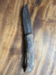 Damaškový nůž zavírací s pilkou stabilizované dřevo