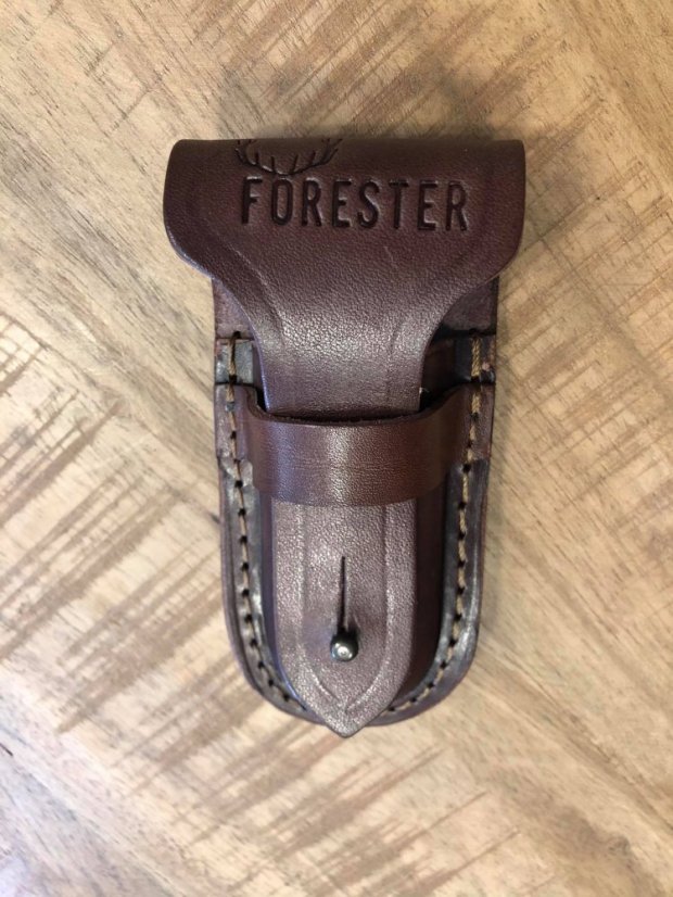 FORESTER - kožené pouzdro na nůž s trnem