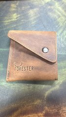 FORESTER - kožená minimalistická peněženka prošívaná klopa boční klín hnědá