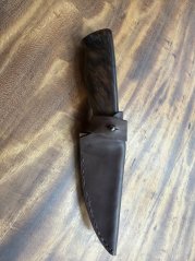 Dýka lovecká s ořechovým dřevem